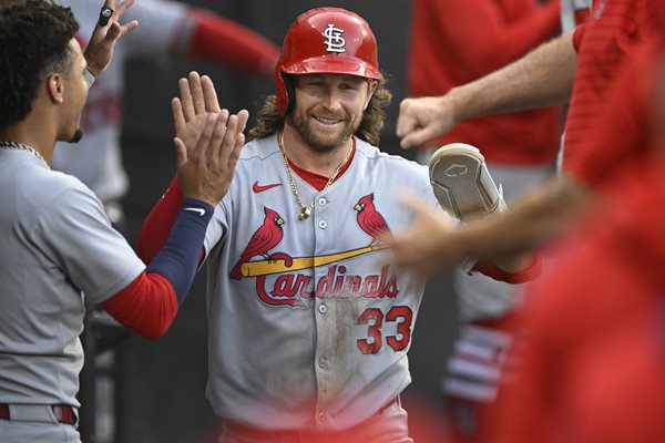 Cardinals' Donovan and Herrera shine in 12-2 rout of White Sox