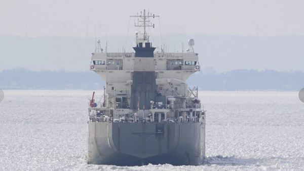 Canadian freighter gets trapped in ice on Lake Erie