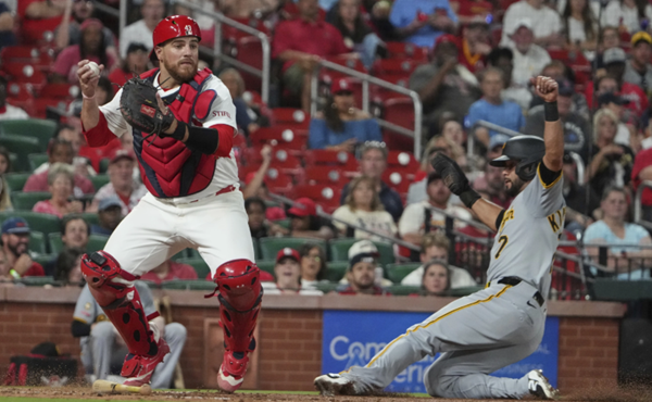 Pham single lifts Pirates over Cardinals 2-1