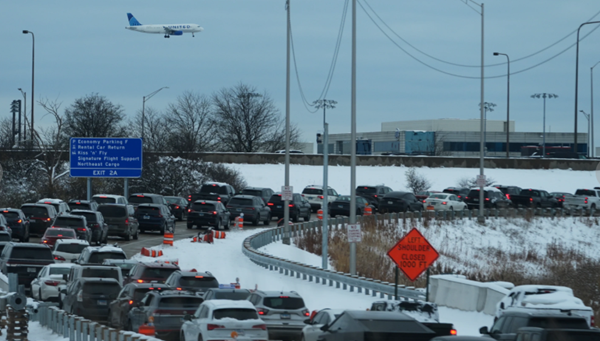 Upper Midwest Thanksgiving travelers face canceled flights, highways closed by foot of snow 