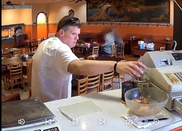 Benton Police ask for help identifying person of interest