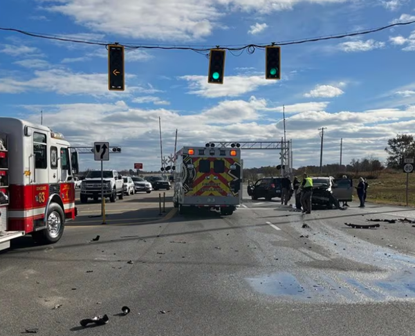 3-car crash injures one in Mayfield