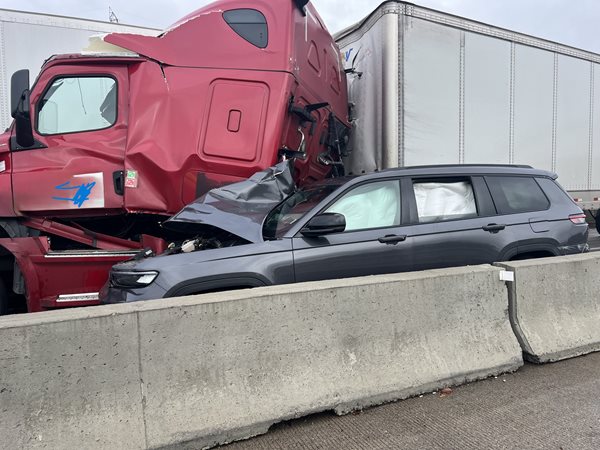 I-24 back open after crash on Tennessee River bridge