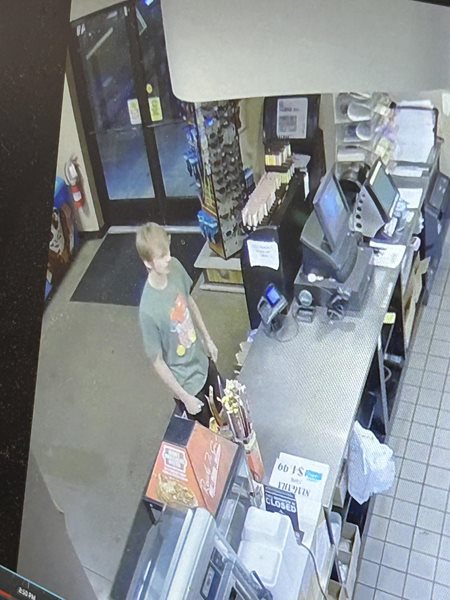 Benton man arrested in convenience store theft case