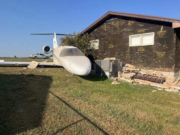 Jet runs off runway in Mayfield, strikes house