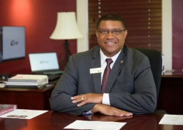 Murray State selects Dr. Ron Patterson to be school's new president