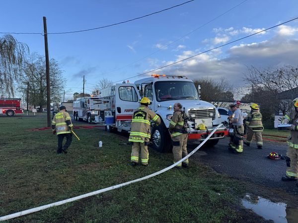 Victim rescued from mobile home fire in Stella