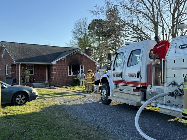 One injured in Calloway County house fire