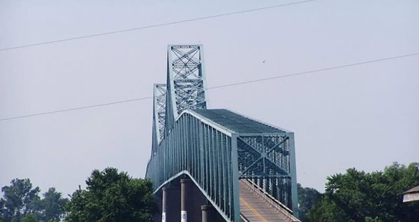 After a year of repairs, US 60/62 Mississippi River bridge has reopened
