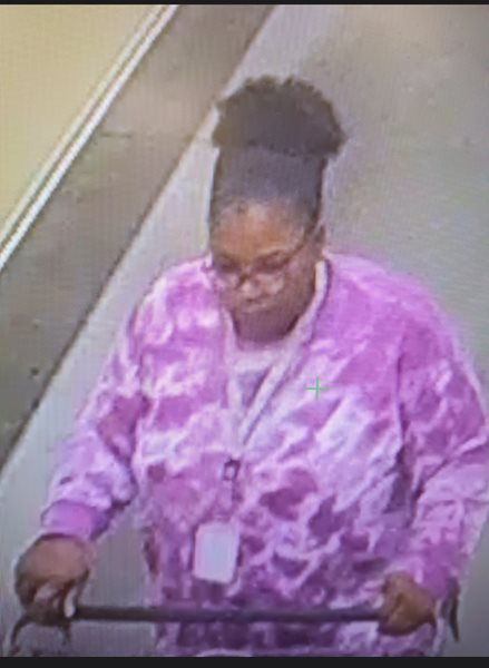 Paducah police seek help identifying woman