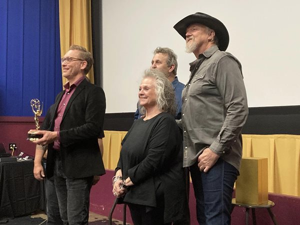 Mayfield, Trace Adkins honor heroes with film premiere