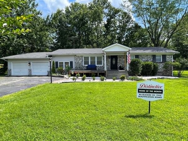McCracken County Civic Beautification Board June Home of the Month