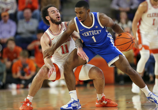 Cats suffer first loss of Pope era, 70-66 to Clemson in ACC/SEC Challenge