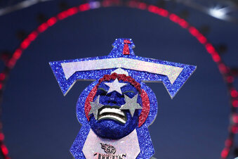 Titans agree to terms on deals with 4 of their 9 draft picks