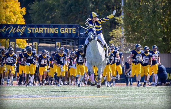 Racers lead North Dakota at half, but Hawks prevail 35-17