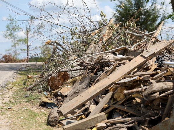 Corps of Engineers asks residents to move debris to right of way
