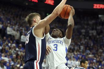 Watson gets 17, including clutch late baskets, Gonzaga hands No. 17 Kentucky 3rd straight home loss