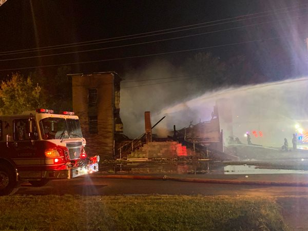 Fire destroys abandoned church in Metropolis