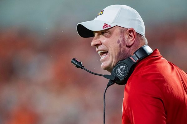 Texas man indicted after terror theats to Brohm, family, Cardinal QB