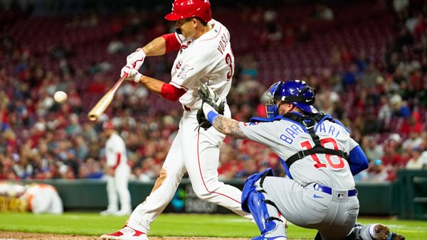 Vosler's three-run blast lifts Reds past Cubs 7-6