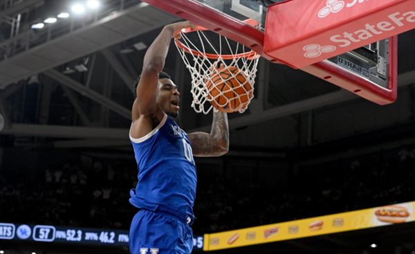 Oweh's 24 points lead Wildcats past Arkansas 85-77