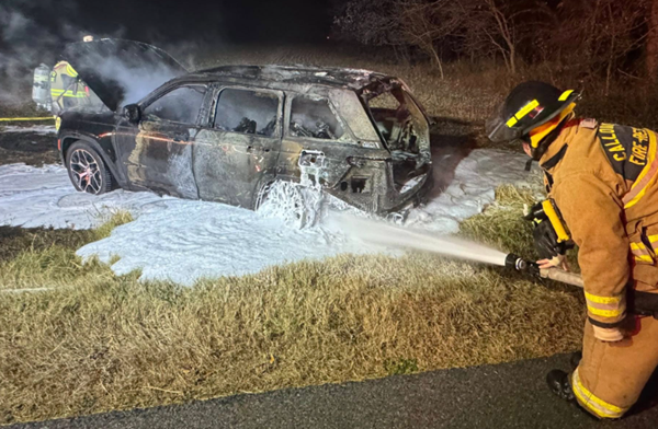 Fire destroys vehicle in Calloway County; driver escapes injury