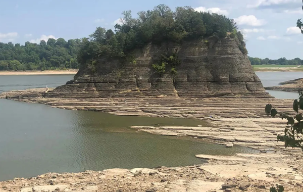 Mississippi River low enough again to walk to Tower Rock