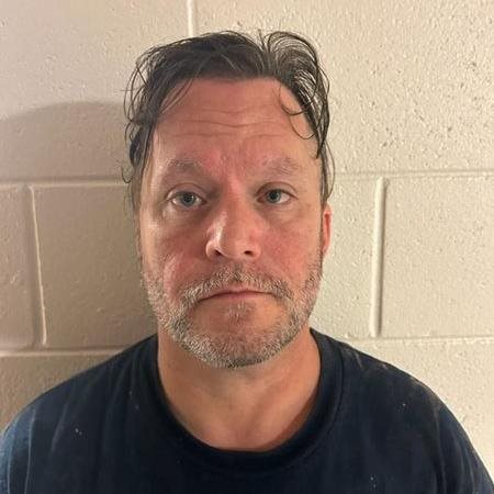 Two arrested after tips of wanted man in Bardwell