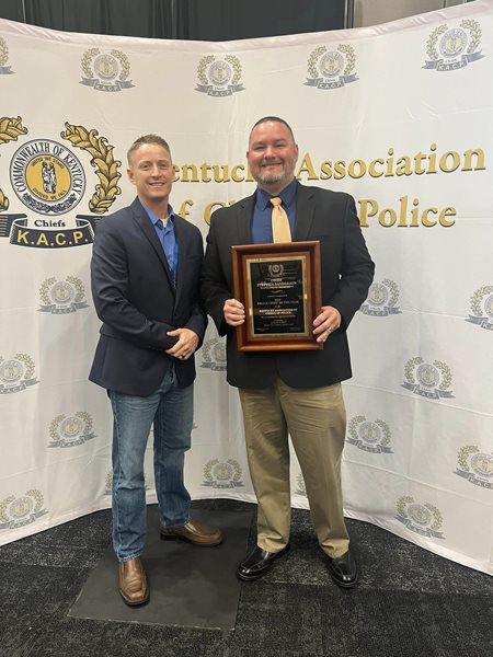 Benton police chief receives statewide award 