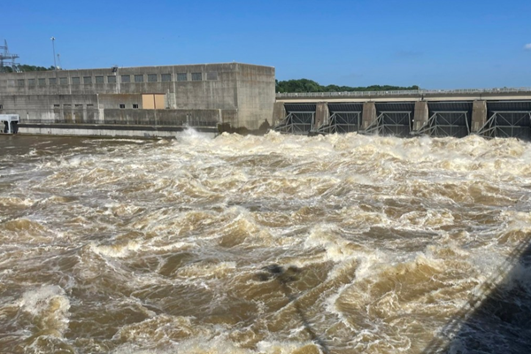 Cumberland River approaching flood stage in Tennessee after storms