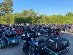 400 motorcycles roll through Paducah on American Legion run to Wisconsin