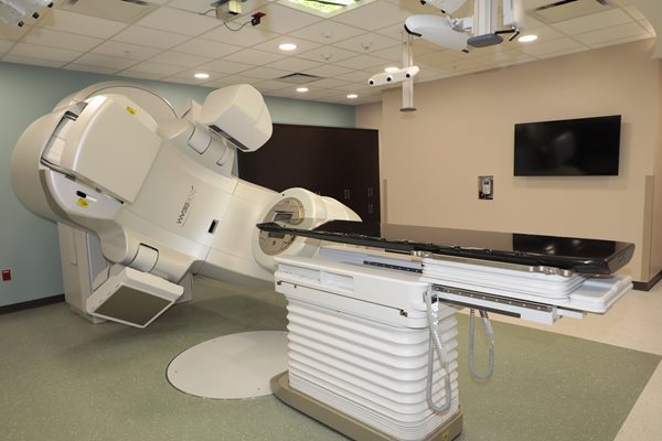 Murray-Calloway County Hospital celebrates new Regional Cancer Center 