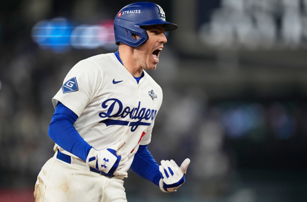 Freeman's homer in 18th inning lifts Dodgers over Blue Jays 6-5