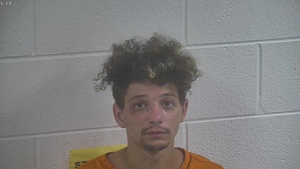 TN man arrested after hitting a Murray house during a pursuit