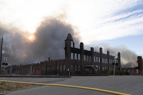 Huge Evansville warehouse fire closes downtown roads