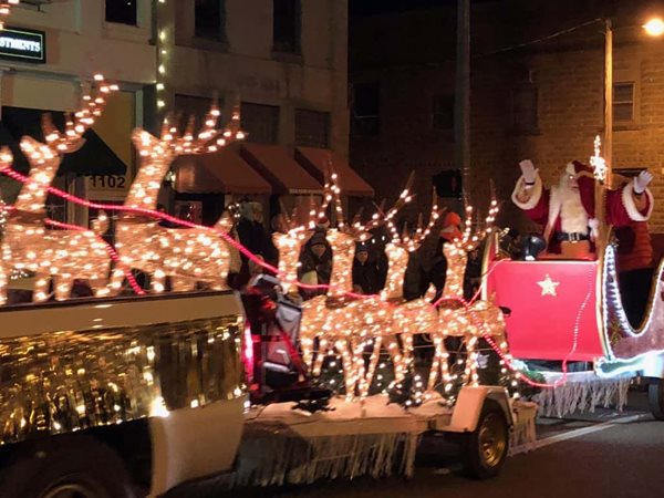 Benton Christmas parade moved to Sunday; Eddyville and Hopkinsville parades next weekend