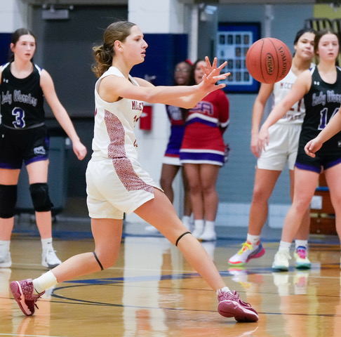 Monday's high school basketball scores