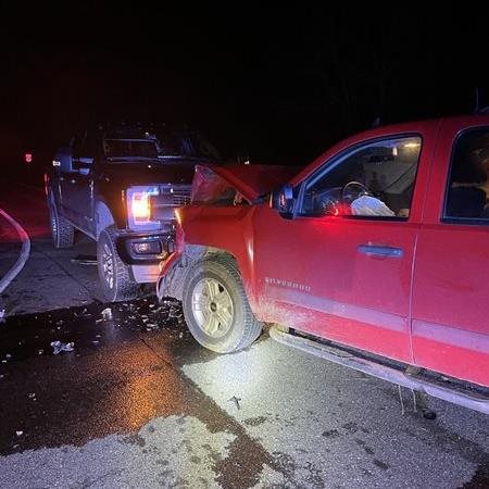 One injured after four-vehicle crash in Graves County