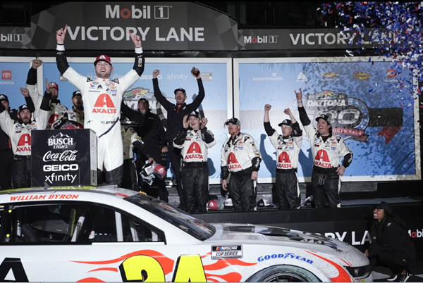 Byron wins crash-laden Daytona 500