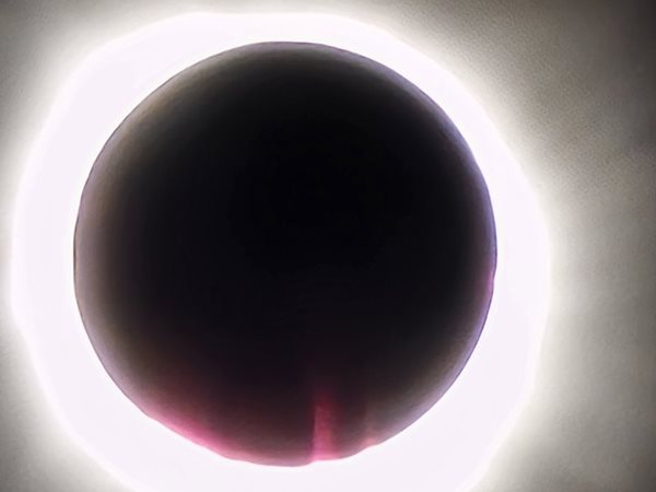 Total solar eclipse covers region 