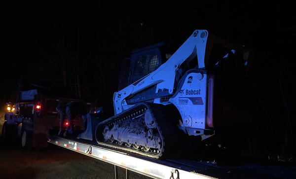 Tennessee pair arrested for stealing heavy equipment