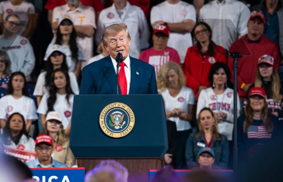 Trump stumps in Clarksville for Tennessee midterm candidates 