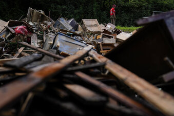 Beshear cites progress in FEMA response to Kentucky flooding